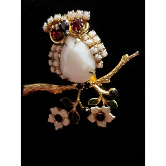 Alice Caviness Jewelry - Alice Caviness 1960 Gold Tone Red Glass Eyes, Black Beak, White Glass Body Wings